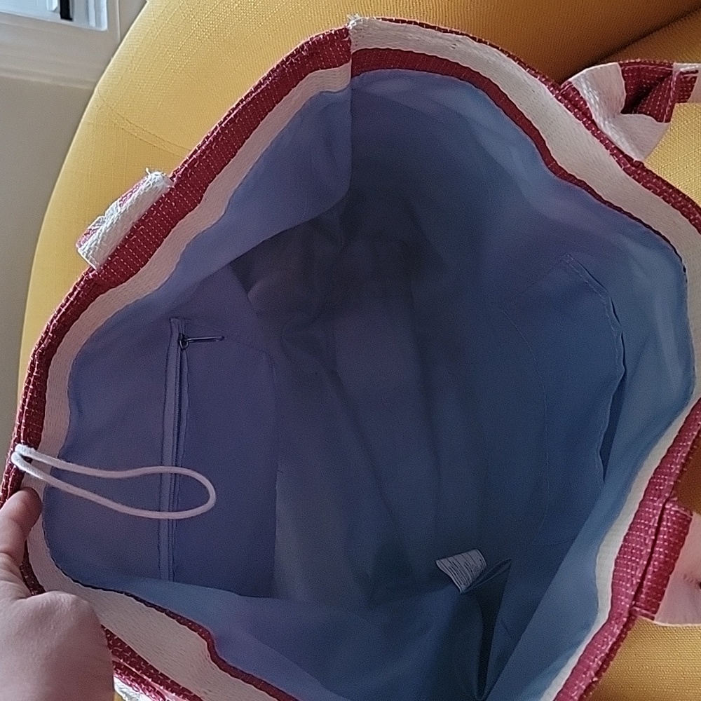 Tote - Picture 2 of 3